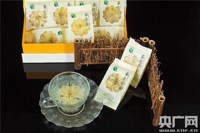 当健康黄菊邂逅千年古村--“快乐农夫”的扶贫之路